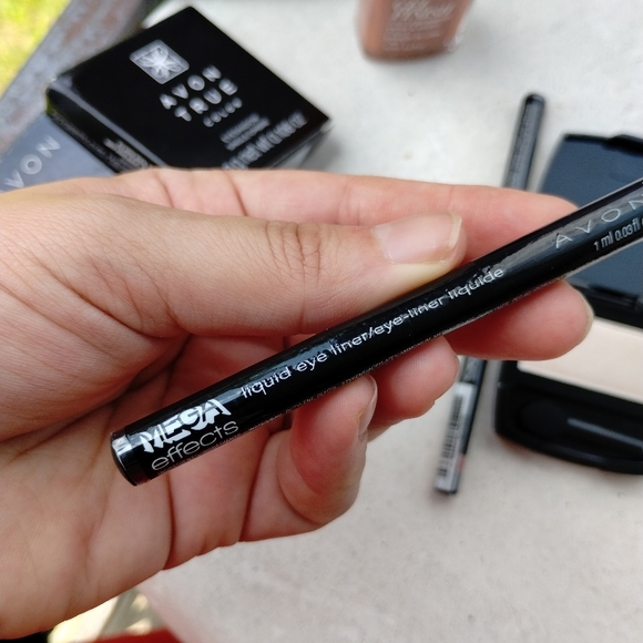 Avon Makeup Set - Picture 7 of 13